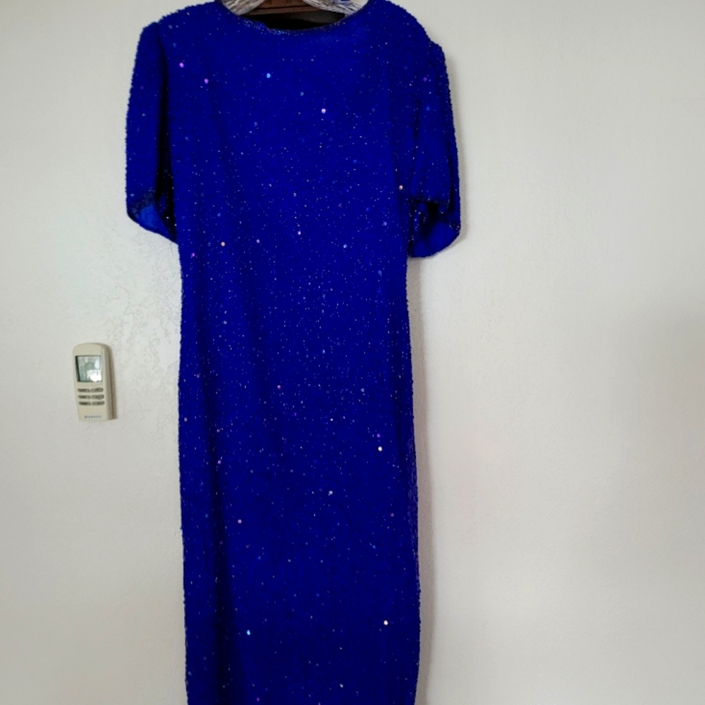 Elegant blue sequined long formal dress